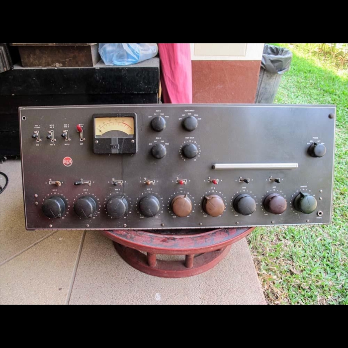 RCA mixer